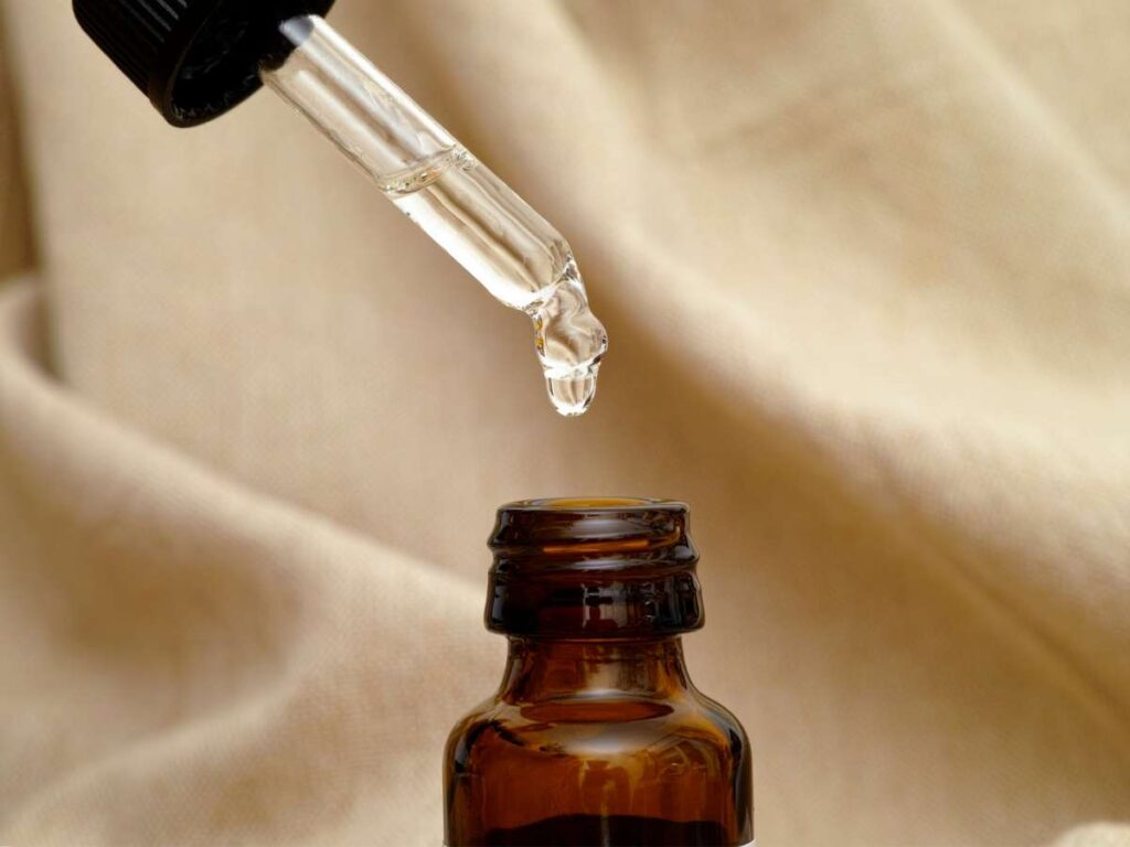 Top 7 Essential Oil Manufacturers 6 Top 7 Essential Oil Manufacturers 6
