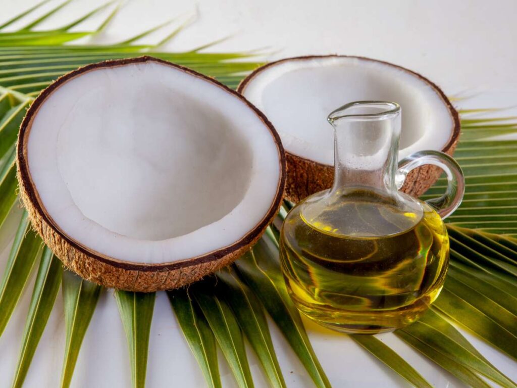 7 Different Massage Oil Types & Their Skin Benefits 2 7 Different Massage Oil Types & Their Skin Benefits 2
