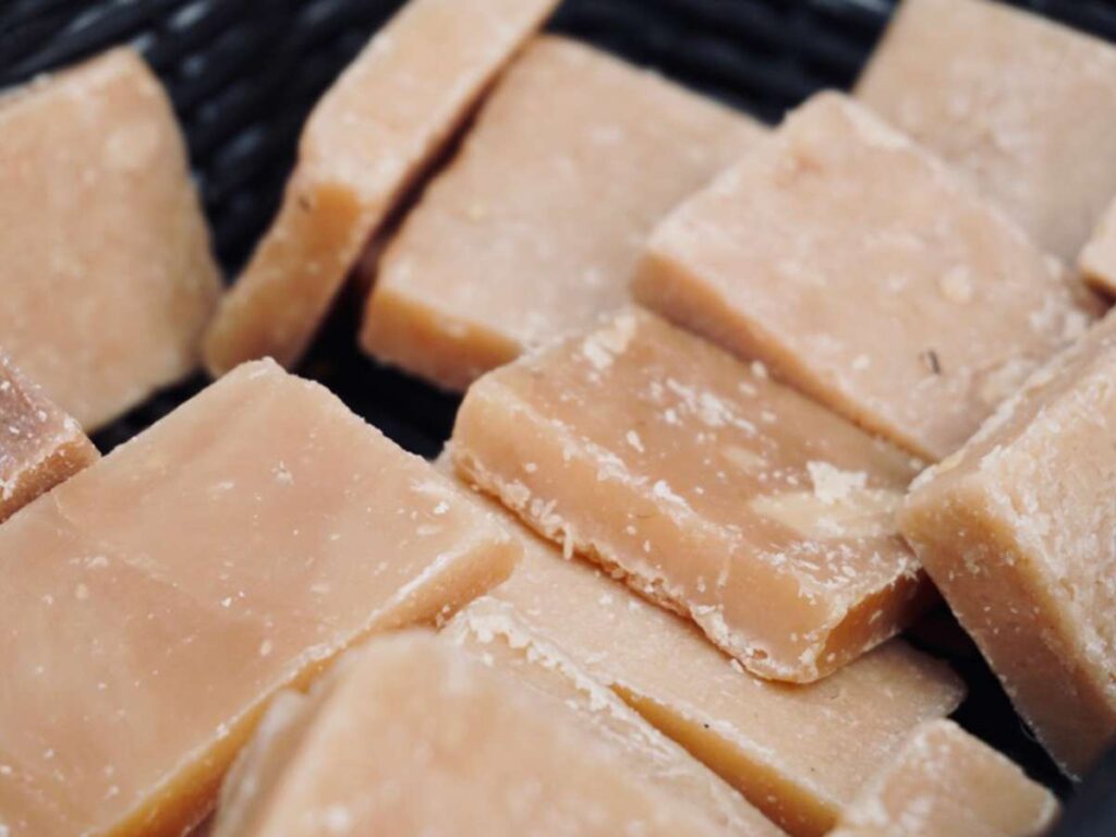 What Is the Use of Silicate in Soap Making? 4